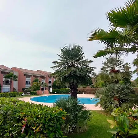 Climatizzato Di 42 Mq A Marina Di Bravone A 200m Dalla Linguizzetta