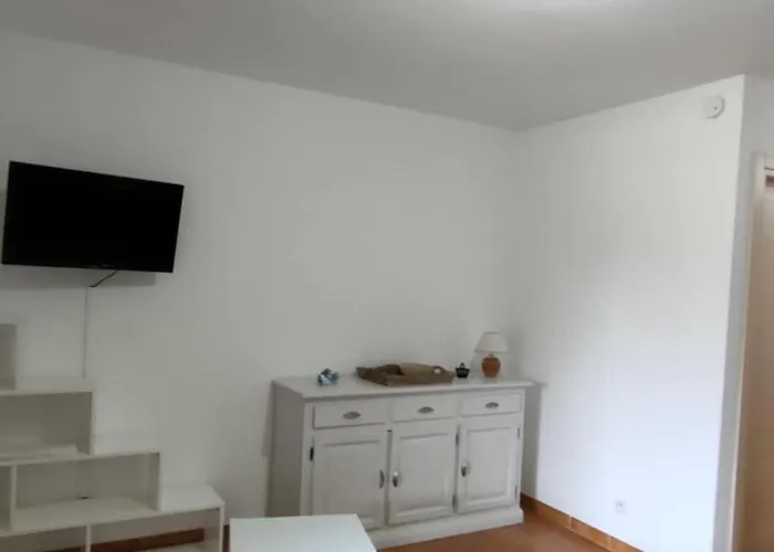 Climatizzato Di 42 Mq A Marina Di Bravone A 200m Dalla